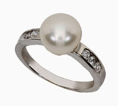 серебряное кольцо с жемчугом  57073620